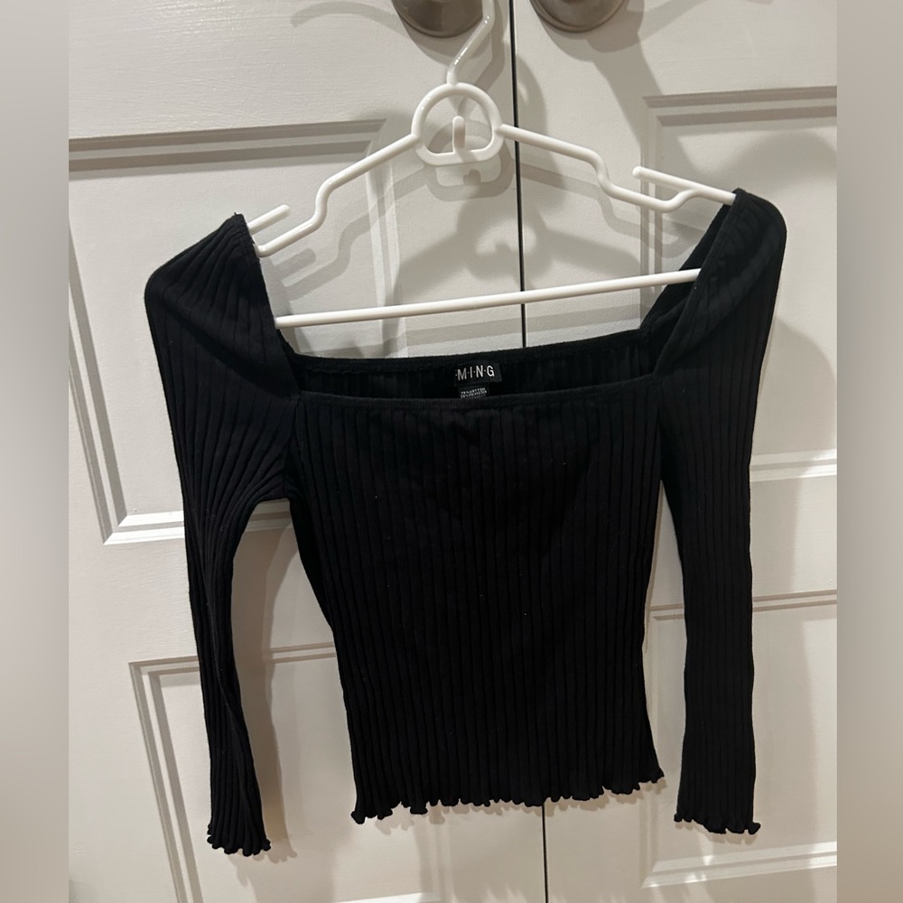 Black Crop top